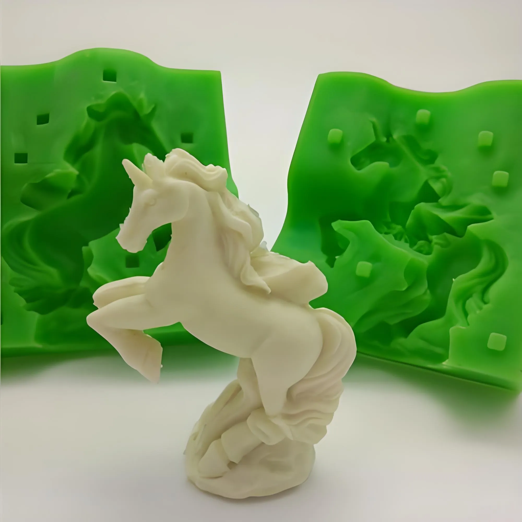 SCULPTURE MOLDING SILICONE RUBBER DESCRIPTION：　 &nbsp; &nbsp; &nbsp;ZEW Series is liquid rubber(condensation cure rtv, or tin cure silicone) mainly used for &...